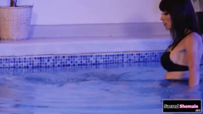 Korra Del Rio - Lianna Lawson - Trans Lianna Lawson bareback tgirl Korra Del Rio by the pool - ashemaletube.com