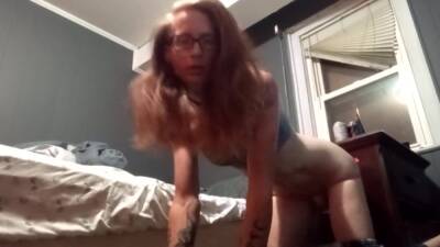 Sissy fucking her pussy while in chastity - sunporno.com - Usa