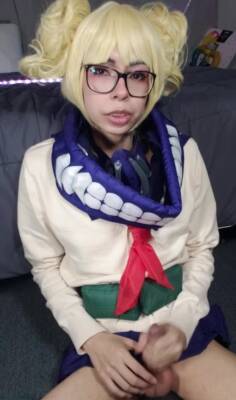 Cute trap Jess cosplaying Himiko Toga and cumming - ashemaletube.com