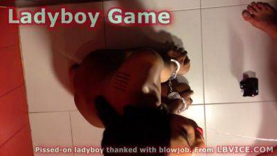 Pissed On Ladyboy Game Gives Blowjob - drtvid.com